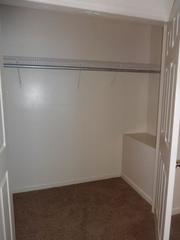 919 Pedro Dr - Photo 7 of 8