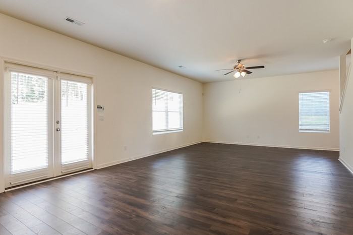 5776 Timber Leaf Loop - Photo 4 of 15