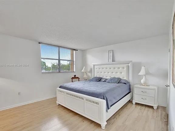 900 Ne 195th St #217 - Photo 3 of 10