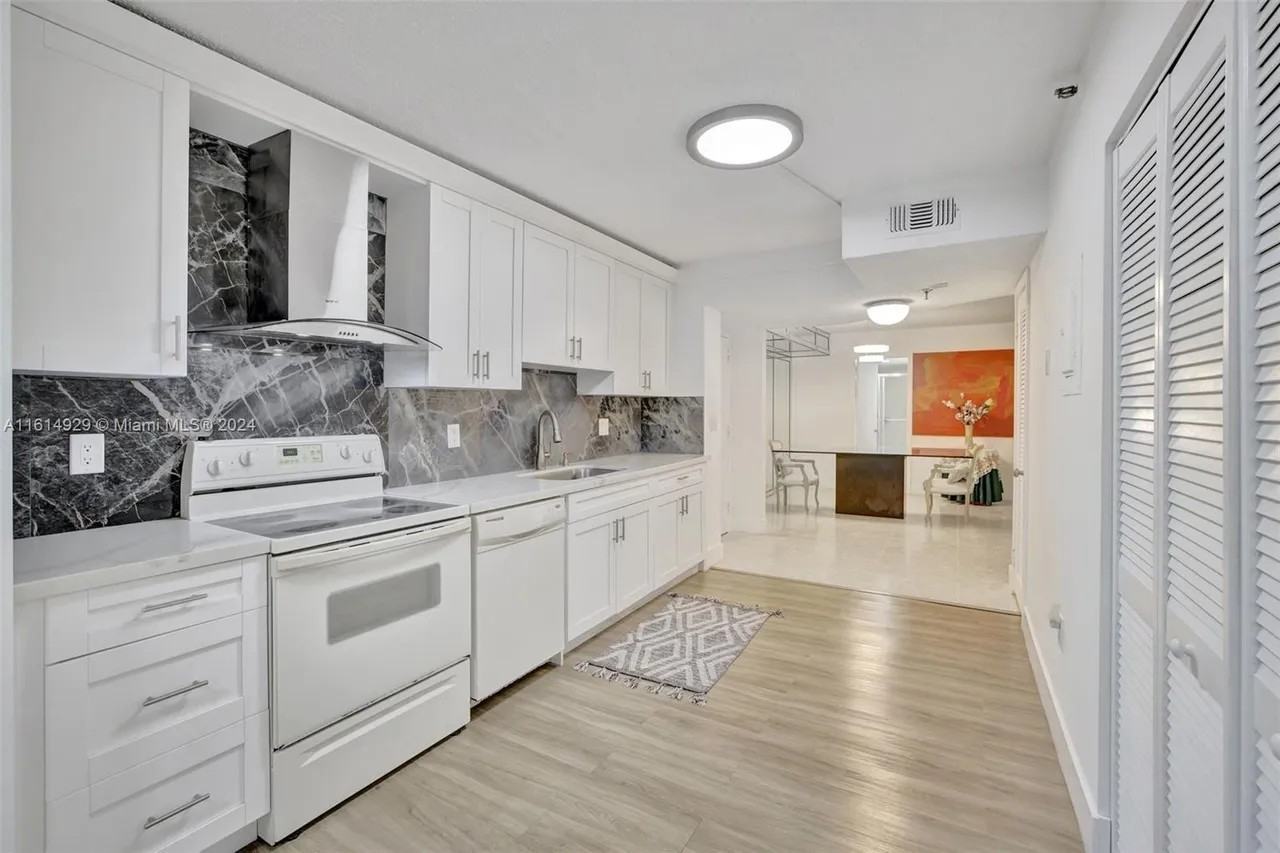 900 Ne 195th St #217 - Photo 4 of 10