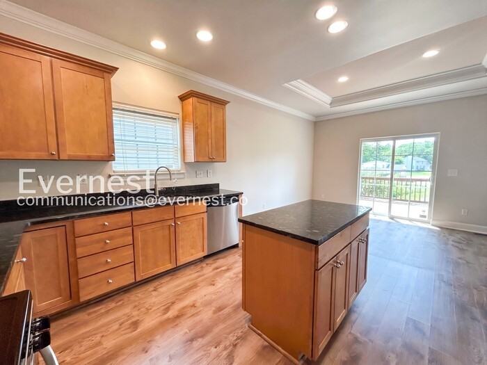 4513 Hamilton Ln - Photo 6 of 34