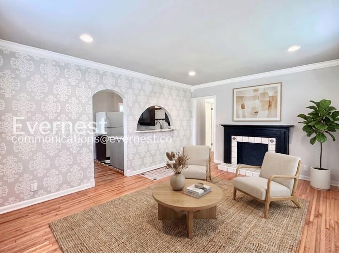 3807 E 22nd St - Photo 5 of 34