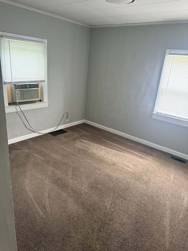204 1/2 E Sheen Ave #NA - Photo 7 of 12