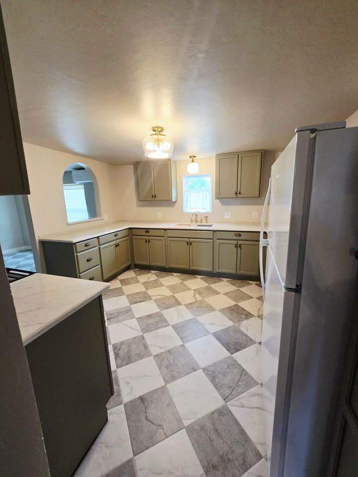 10 Hurford Ave #NA - Photo 3 of 20