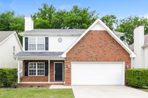 featured image of 2057 Aberdeen Cir