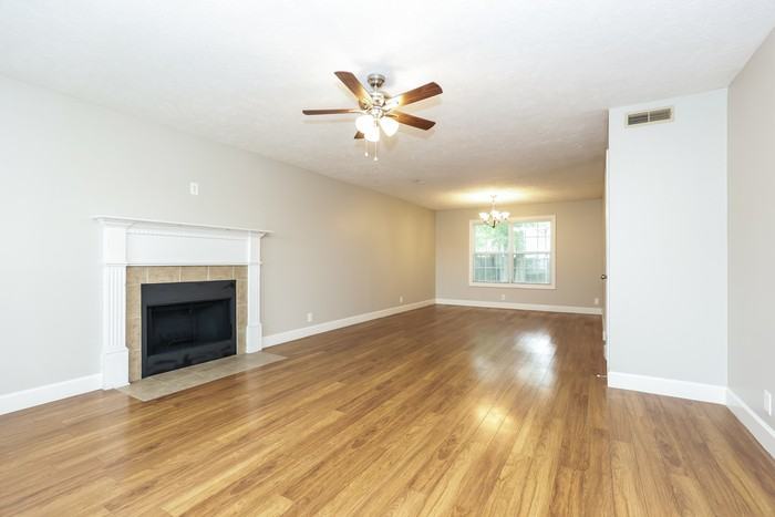 2057 Aberdeen Cir - Photo 5 of 17