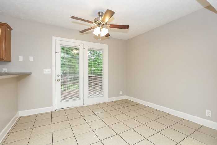 2057 Aberdeen Cir - Photo 7 of 17