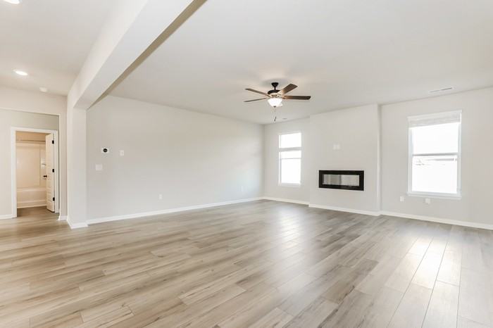 1547 Stinson Ln - Photo 2 of 15