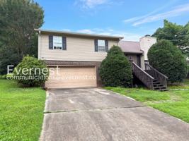 featured image of 716 Brookview Dr