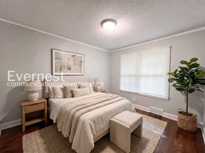 905 Parkhaven Ln - Photo 4 of 24