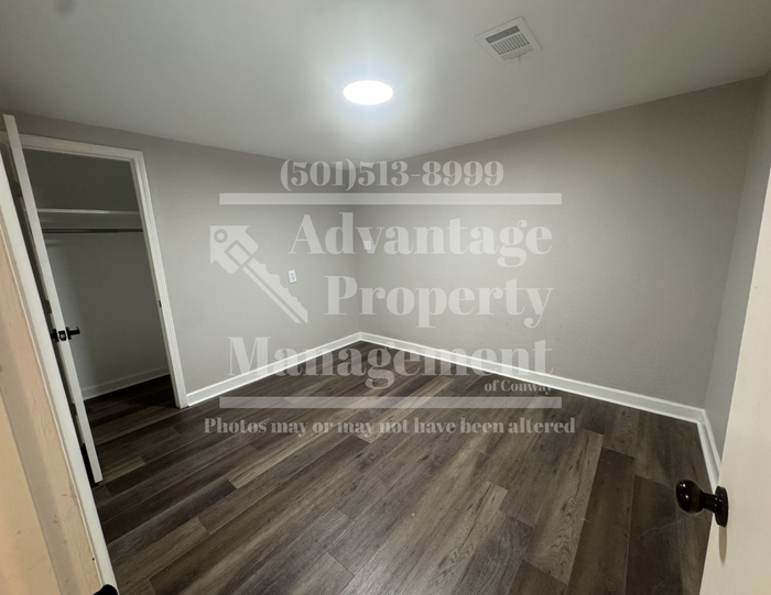1519 Phyllis St - Photo 7 of 10