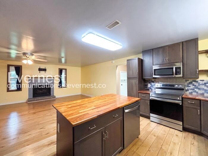 466 Hays Hollow Rd - Photo 5 of 30
