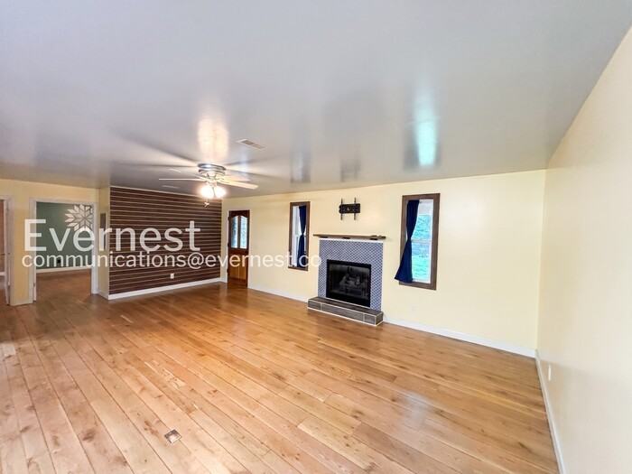 466 Hays Hollow Rd - Photo 7 of 30