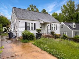 featured image of 5427 Varnum St