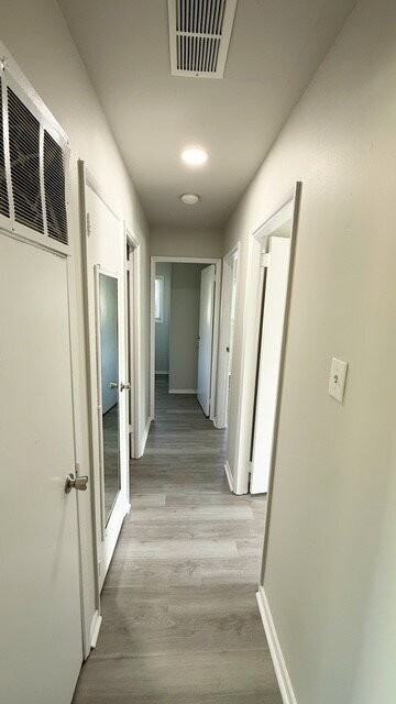 3245 Chrysler St - Photo 6 of 11