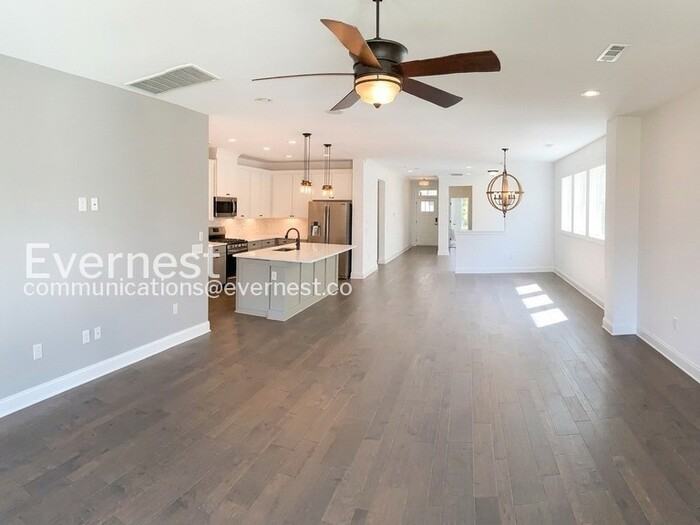 252 Tanglewood Ln - Photo 5 of 20