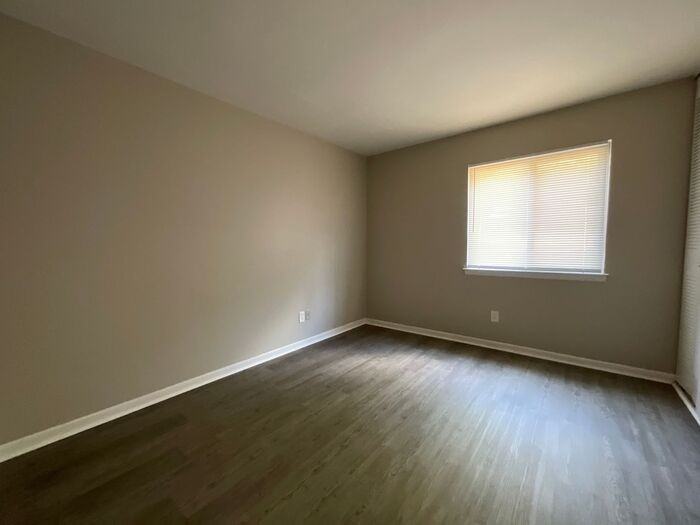 415 Orchard Trace Ln #2 - Photo 7 of 11