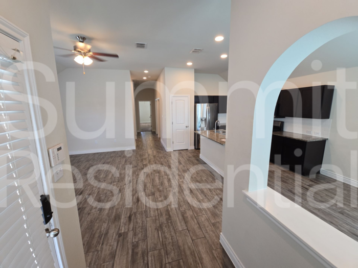 514 Silo St - Photo 4 of 23