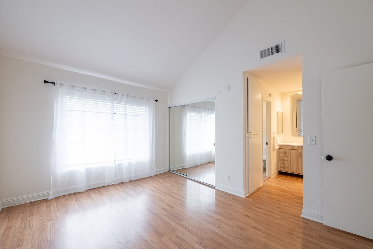 7225 Shoup Ave #17 - Photo 5 of 10