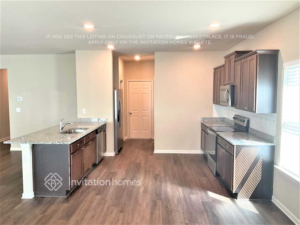 516 Moline Way - Photo 7 of 21