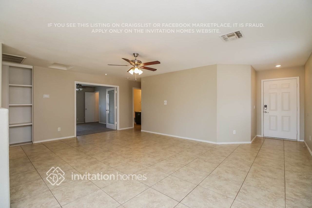 1102 E Dust Devil Dr - Photo 3 of 17