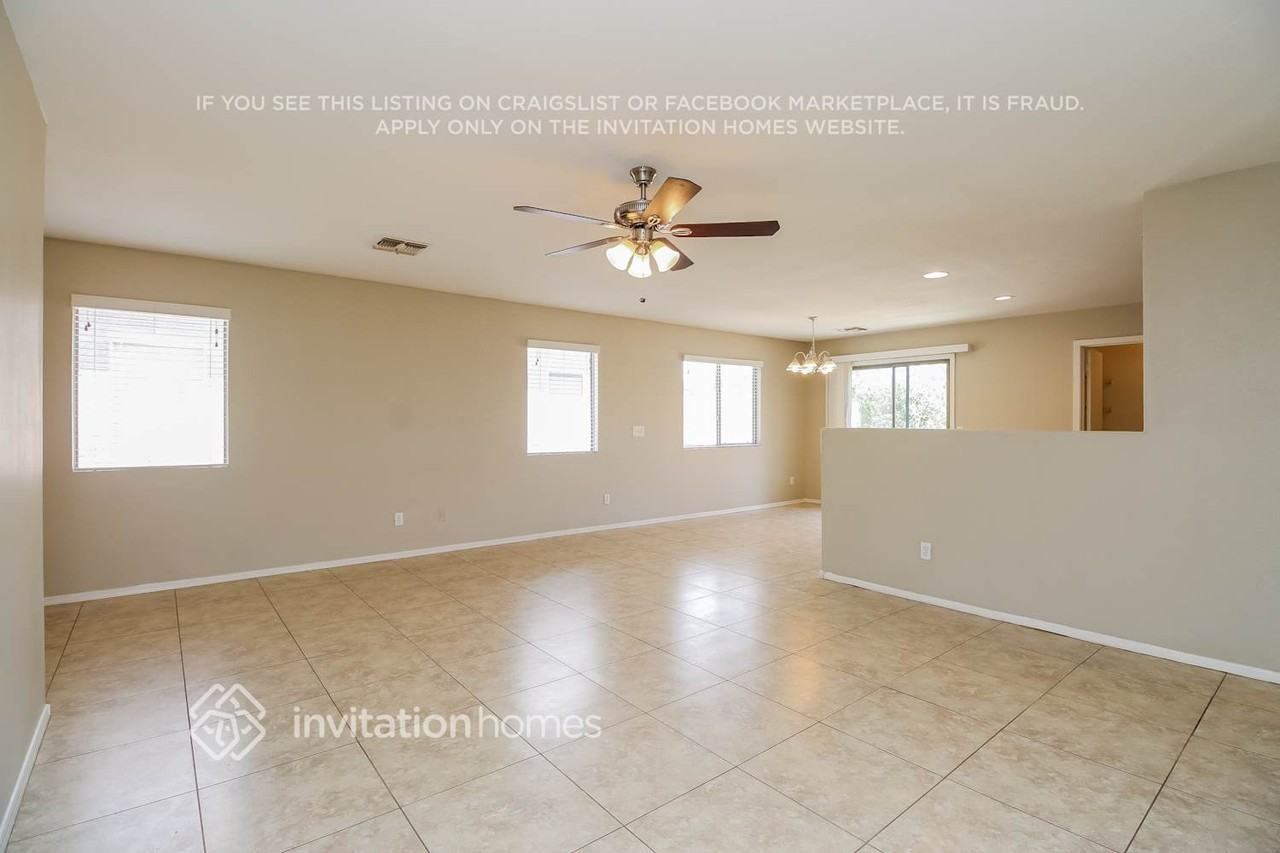 1102 E Dust Devil Dr - Photo 4 of 17