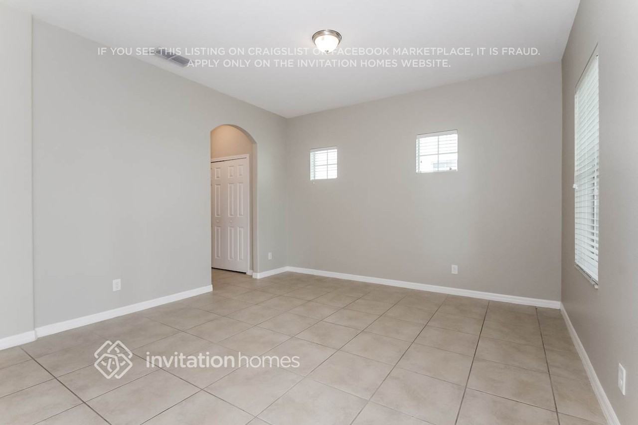 314 Winterside Dr - Photo 3 of 19
