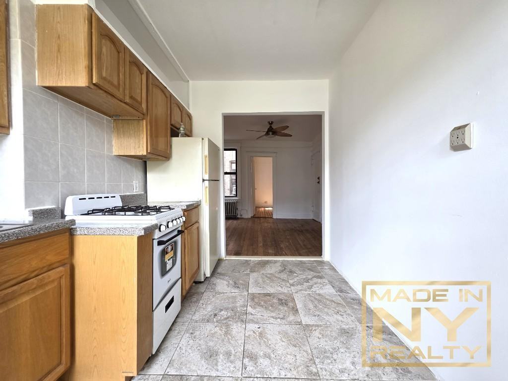 8604 96th St #H9 - Photo 2 of 7