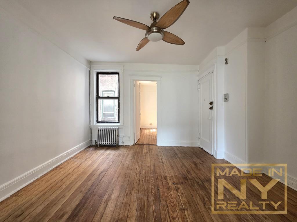 8604 96th St #H9 - Photo 3 of 7