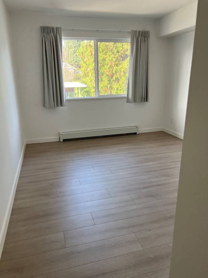 Parkside Apartments - Photo 4 of 20