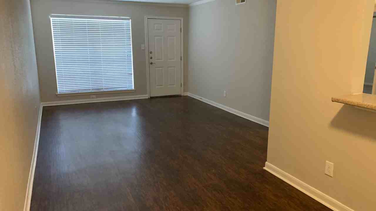 2825 Bellefontaine 355A - Photo 5 of 28