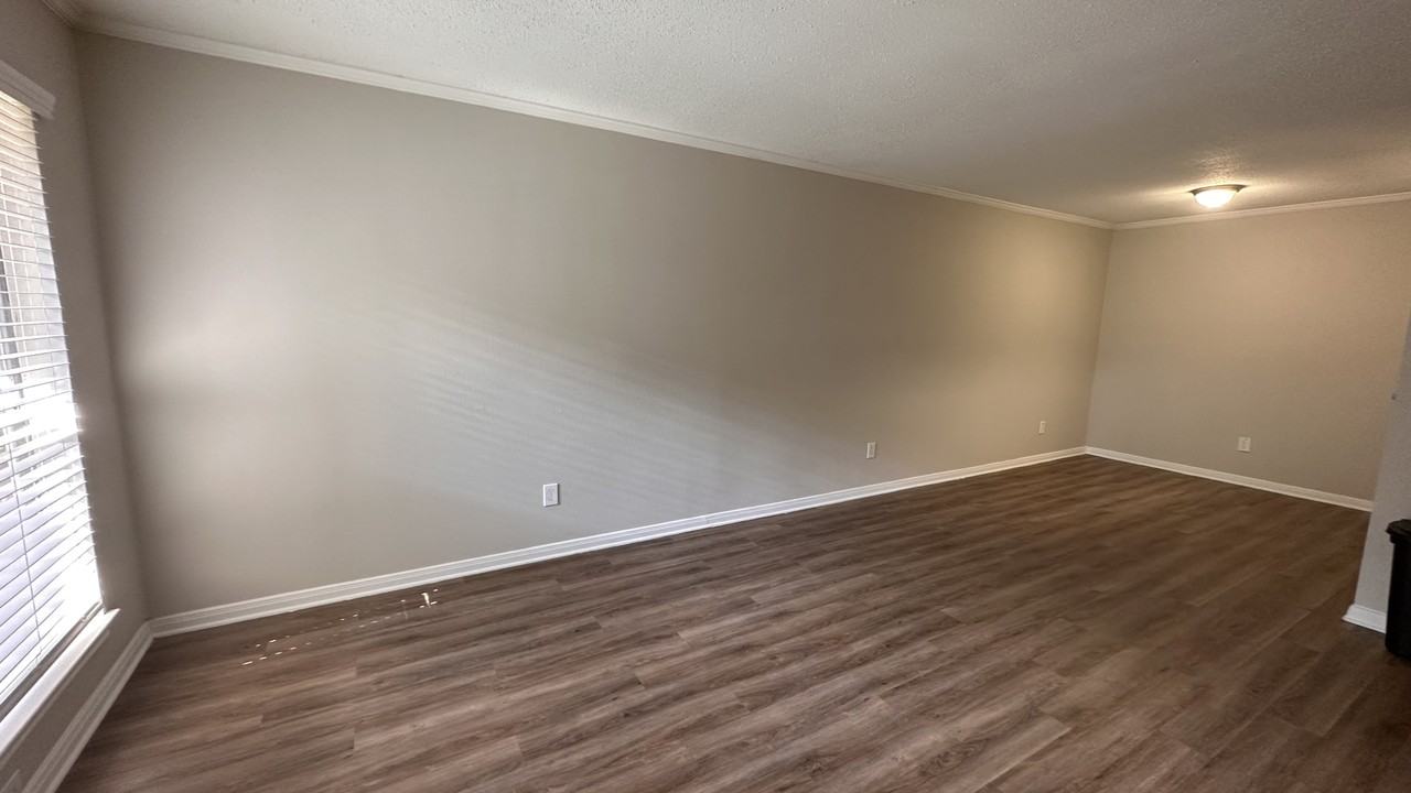 2825 Bellefontaine 123A - Photo 7 of 28