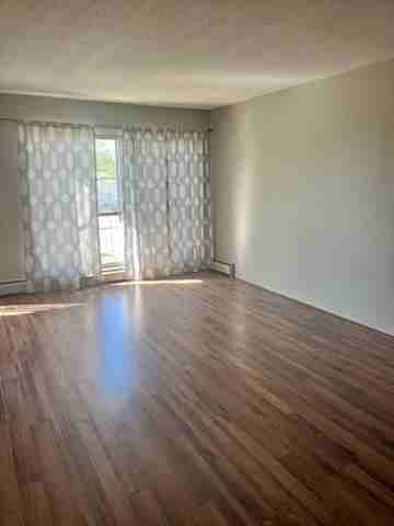 Camelot Place - Photo 6 of 6