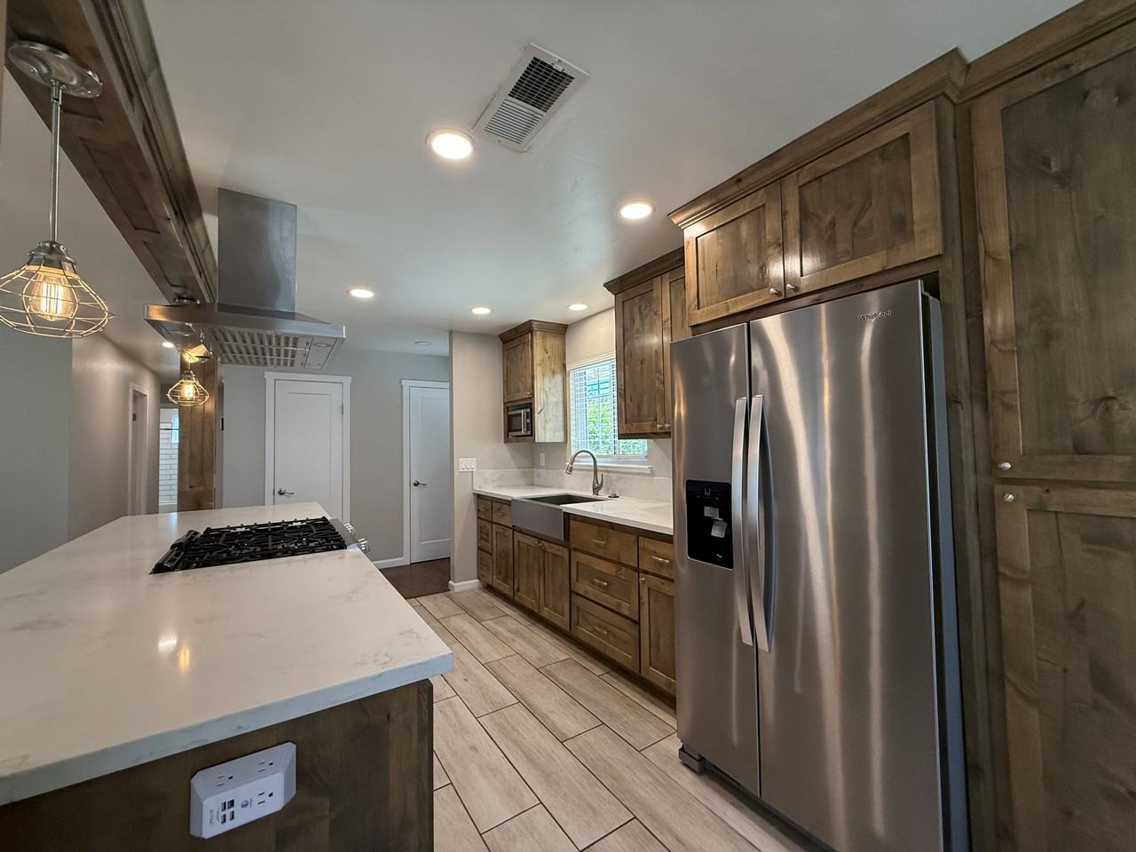 1476 Hooker Oak Ave #1 - Photo 5 of 14