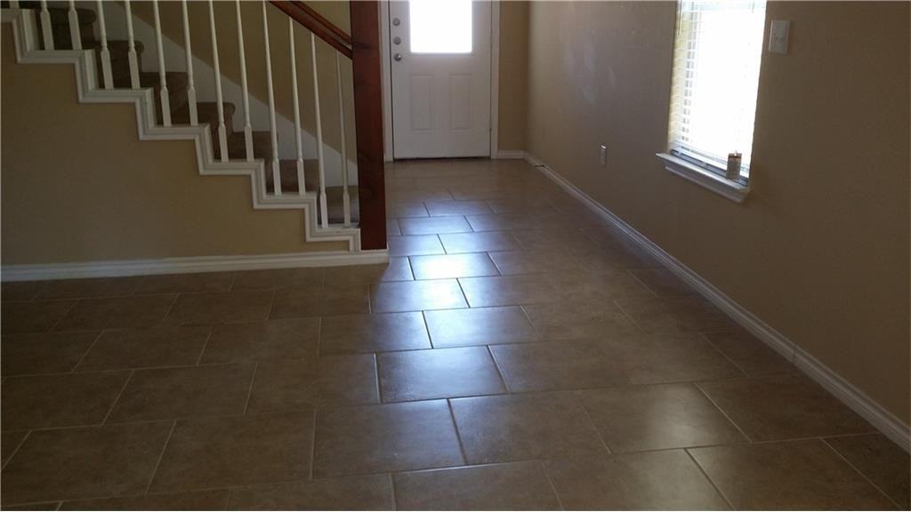 925 Parkplace Rdg #1 - Photo 2 of 10