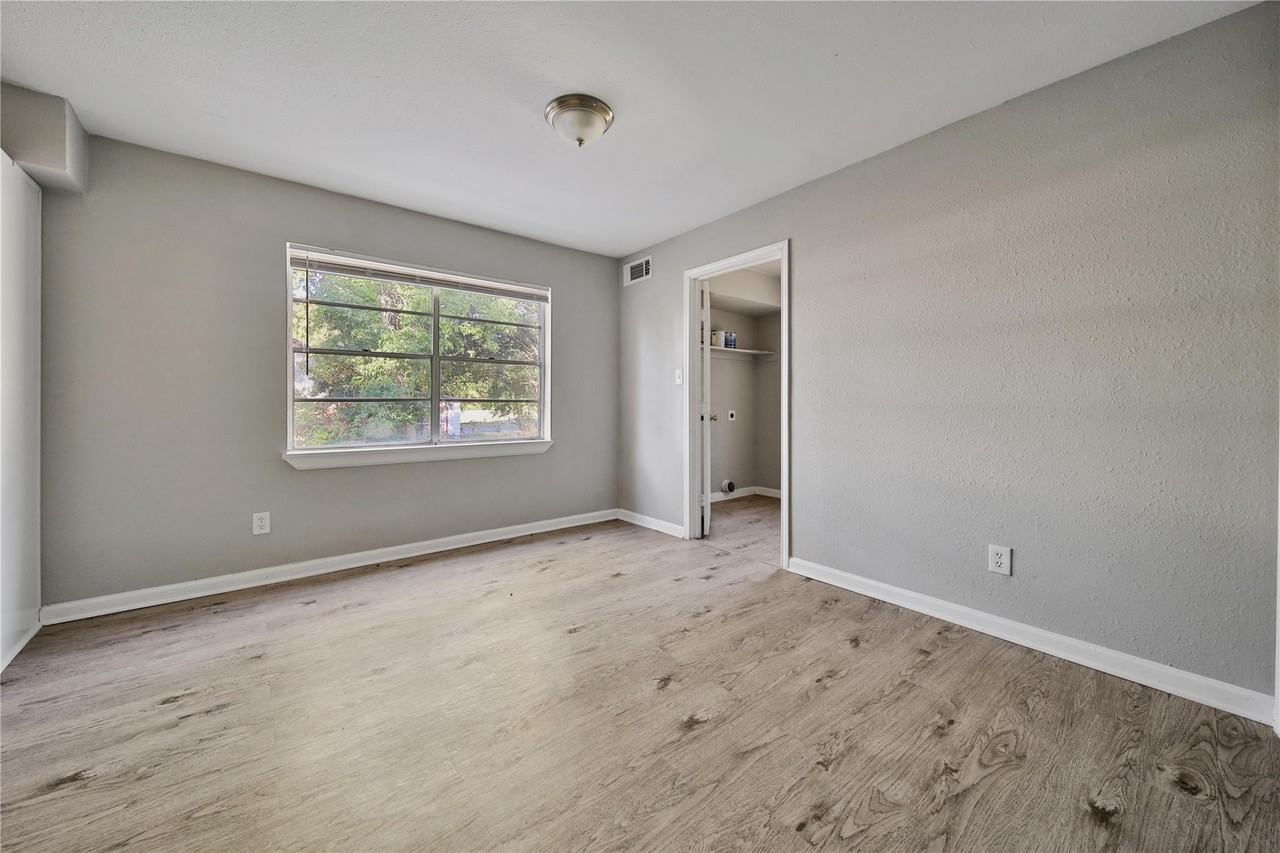 10071 Woodhollow Dr #1 - Photo 6 of 44