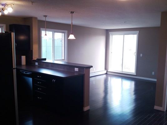 31 Country Village Manor Ne - Photo 4 of 10