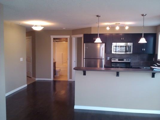31 Country Village Manor Ne - Photo 5 of 10