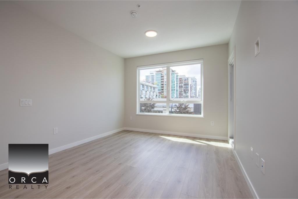 110 Lennox - Photo 3 of 24