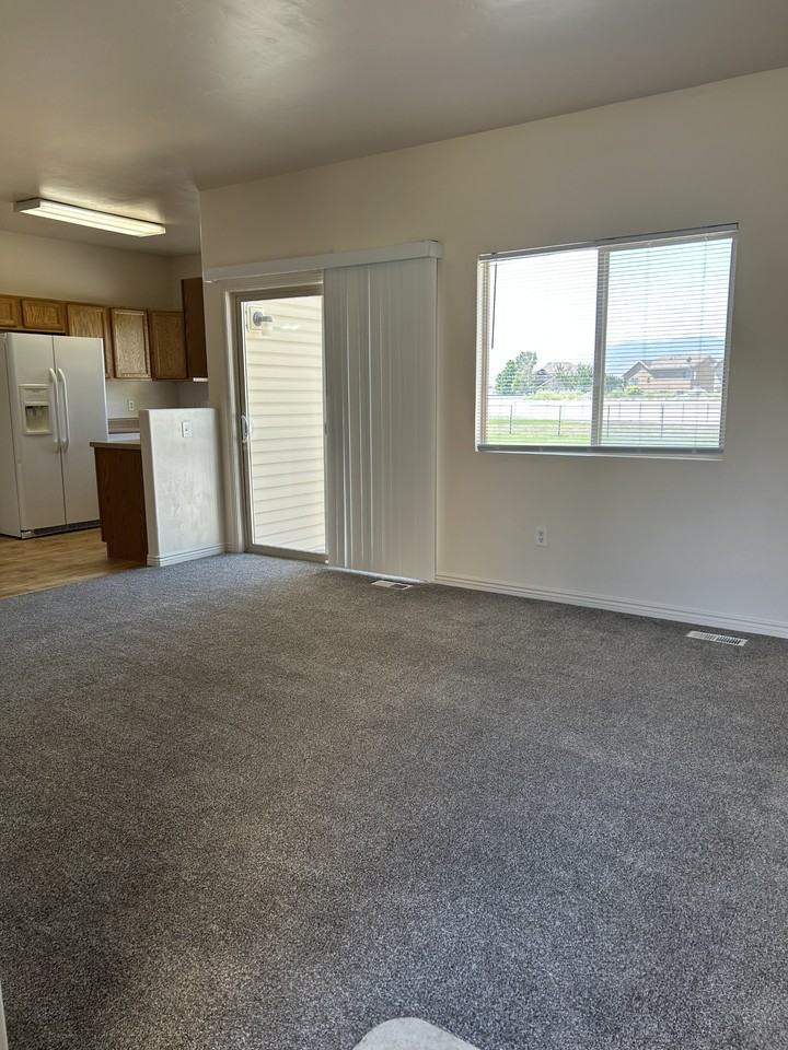 2107 W 2180 N #1 - Photo 3 of 50