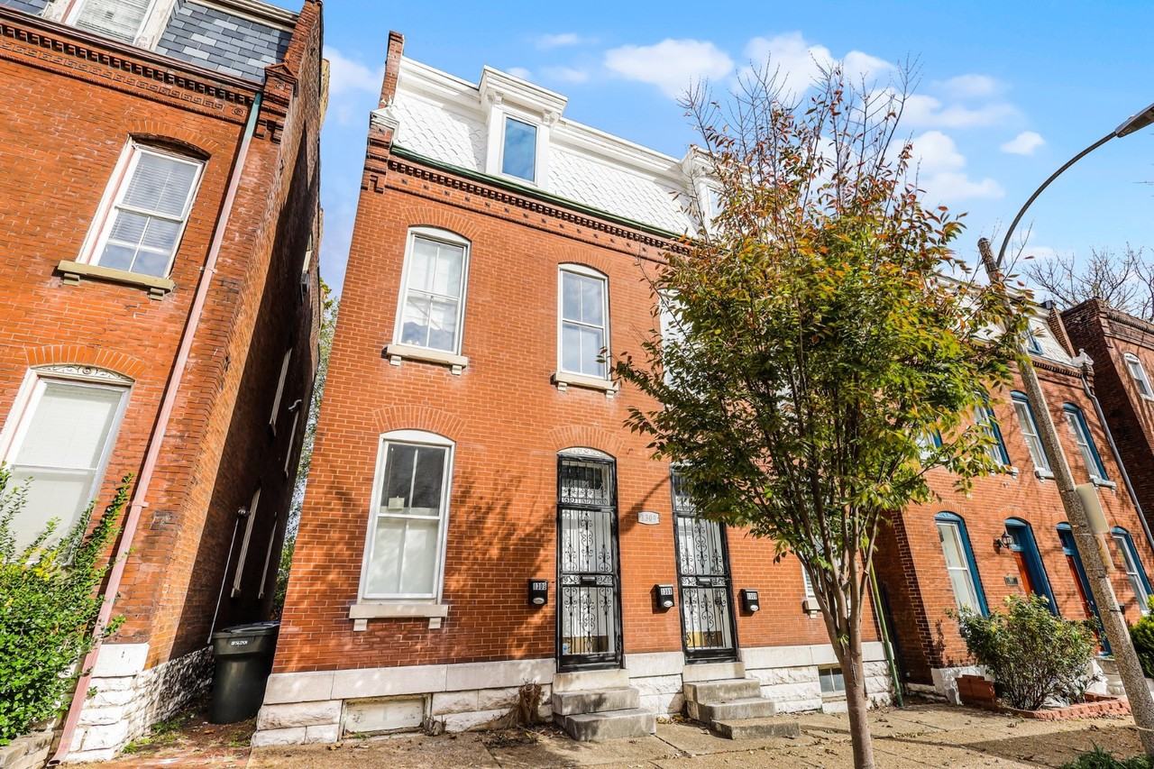 1309 Shenandoah Ave - Photo 2 of 5