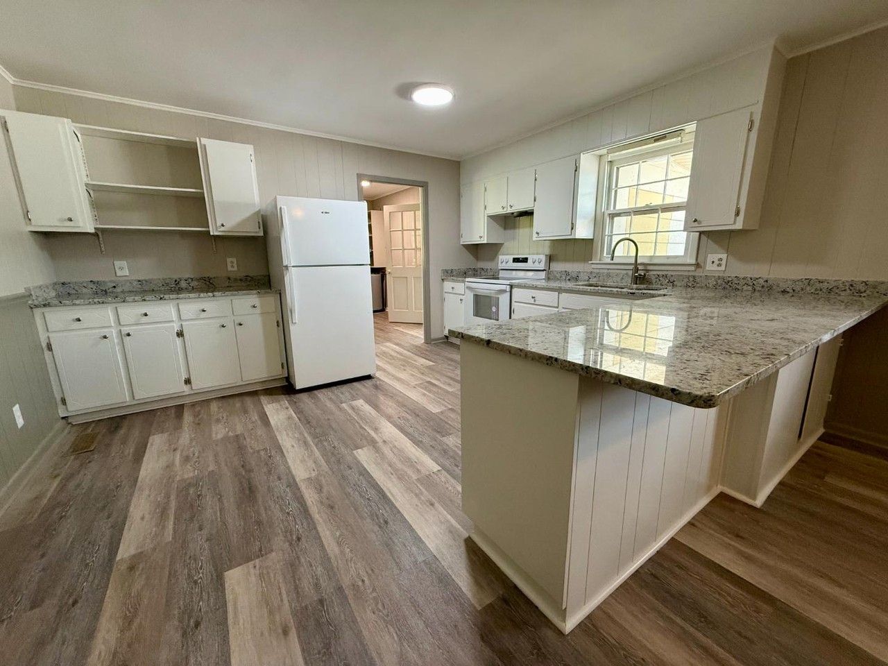 880 Dixon Rd - Photo 7 of 20