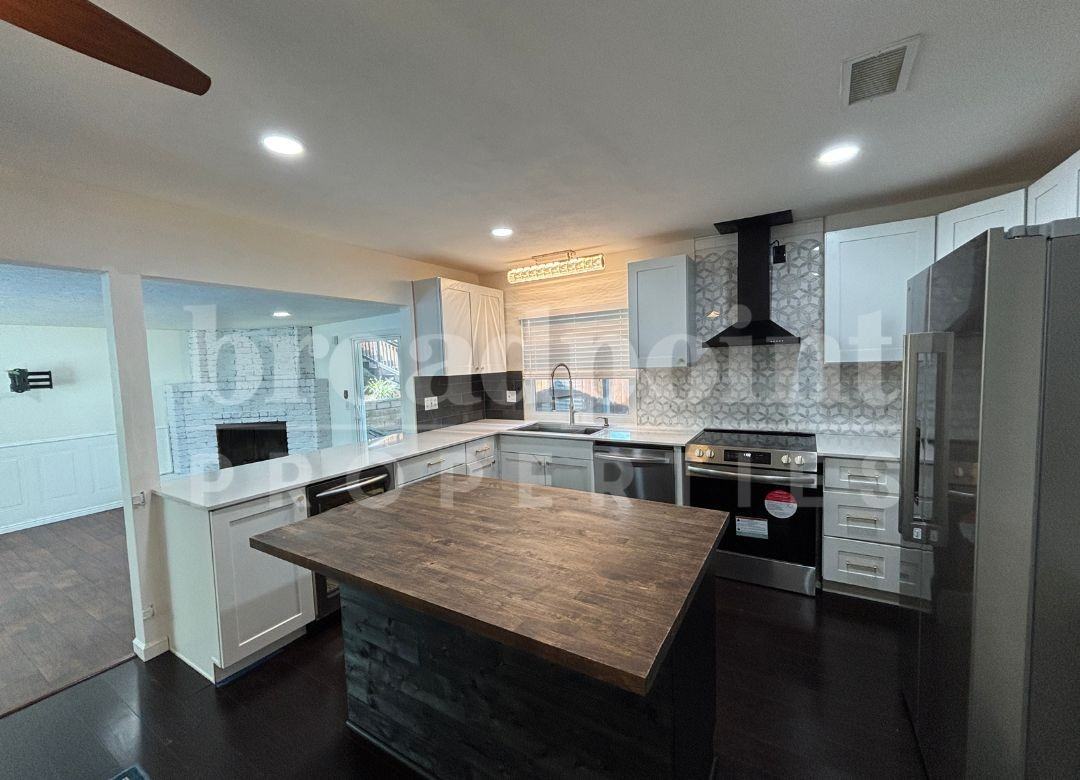 1515 Kent Ave #1 - Photo 6 of 19
