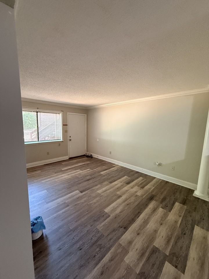 1522 Parkway Court - E6Unit E6 #E6 - Photo 6 of 18