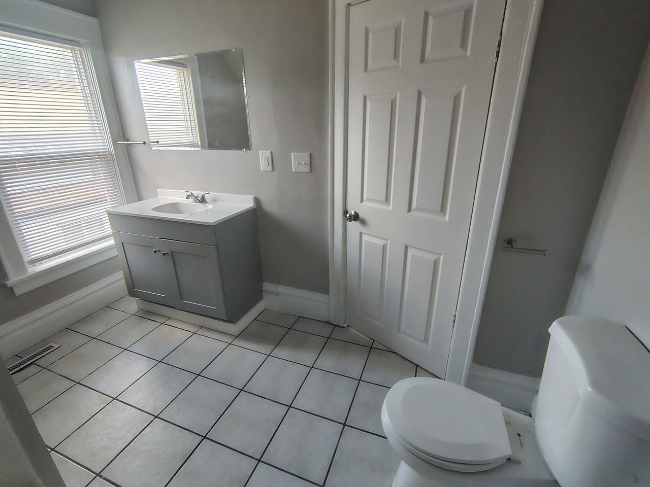 514 Sheridan St #1 - Photo 4 of 13