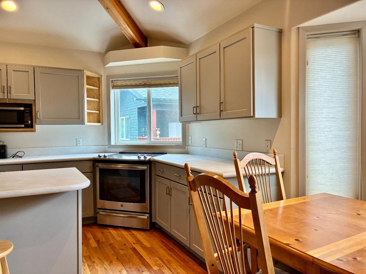 Mulligan St - Photo 5 of 11