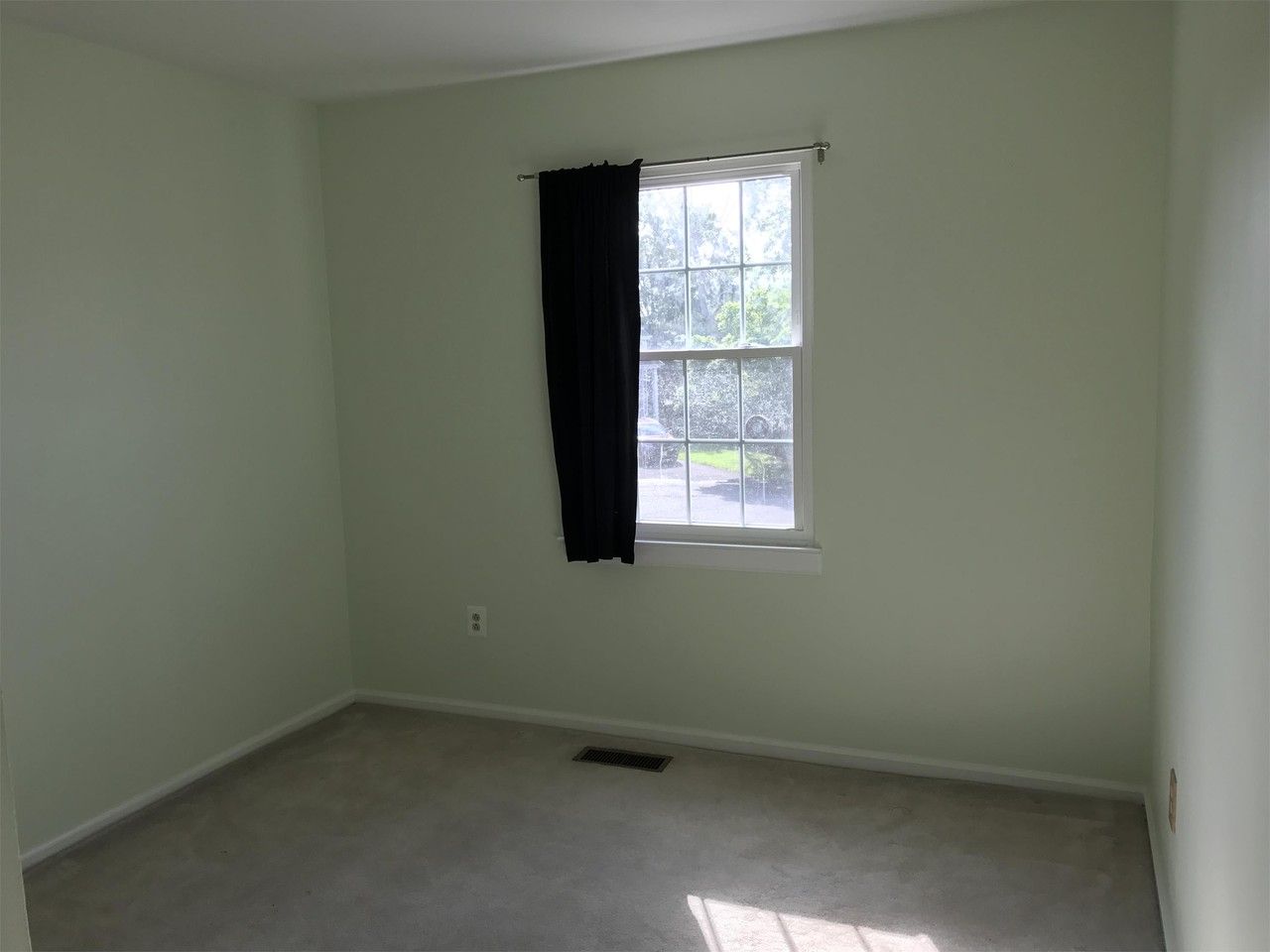 101 Renaissance Ln #1 - Photo 4 of 23