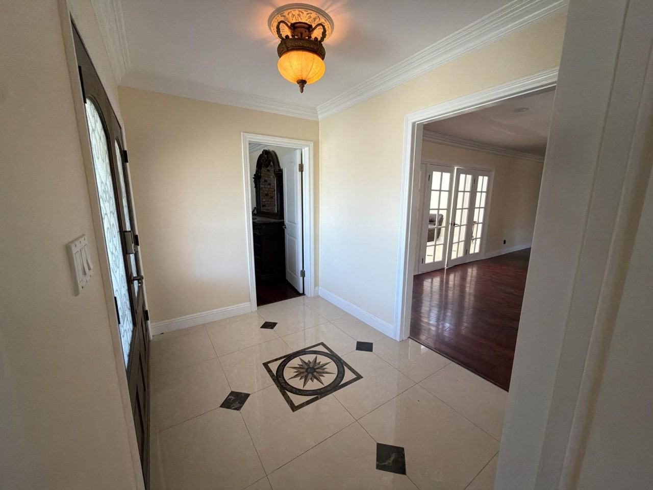 2920 Sonoma St - Photo 2 of 10