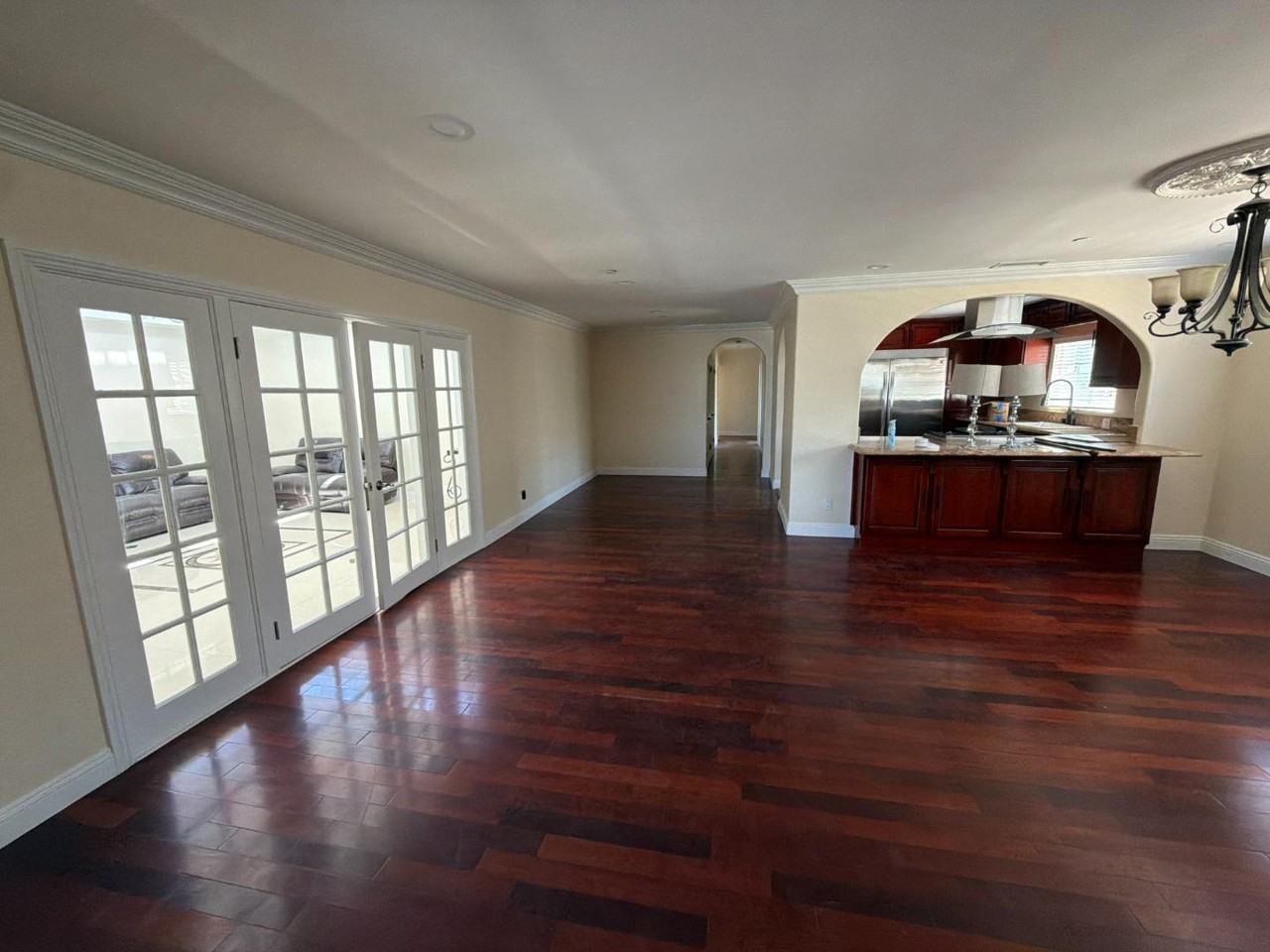 2920 Sonoma St - Photo 5 of 10