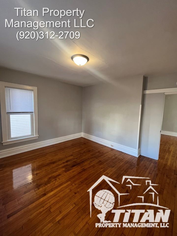 629 Ceape Ave #1 - Photo 3 of 15